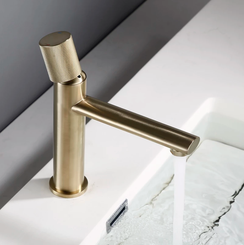 Mitigeur de lavabo – Or brossé PVD